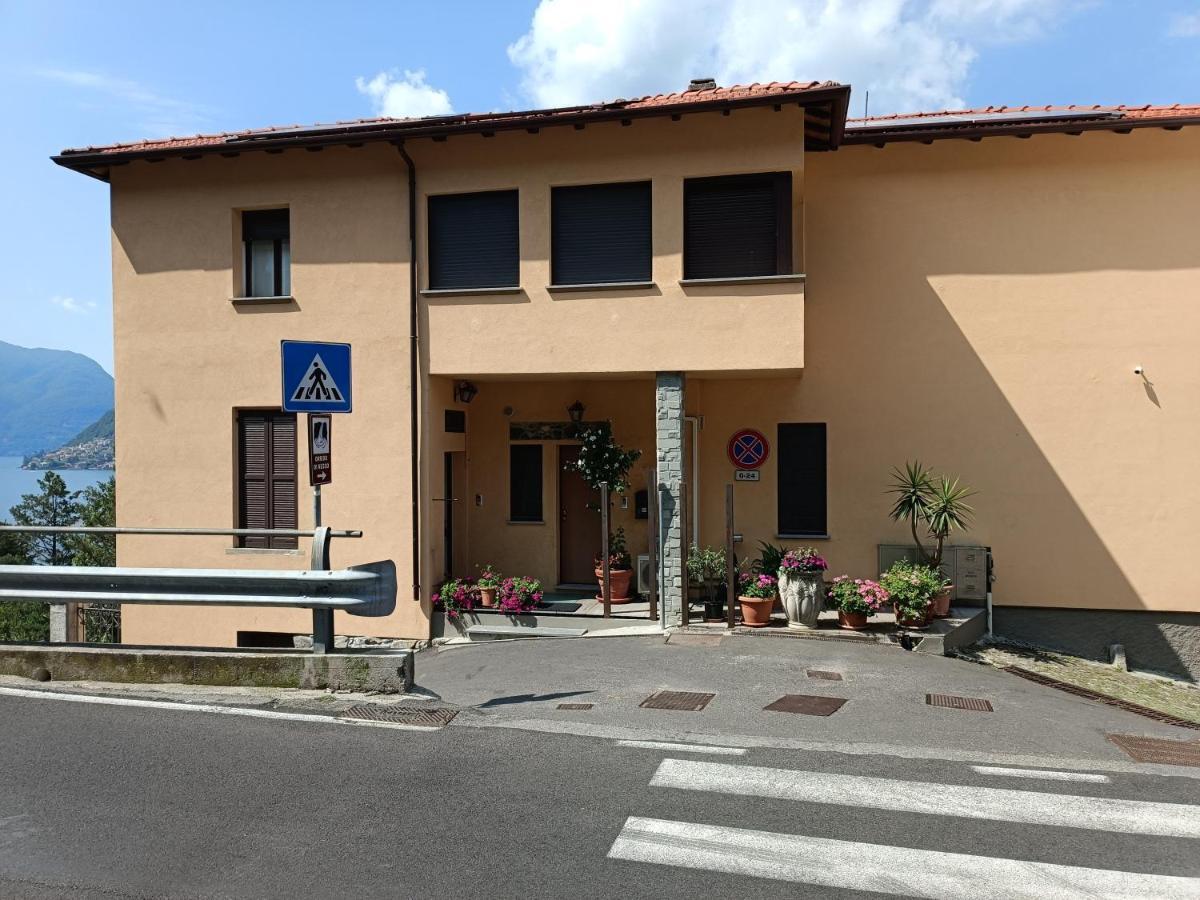 Prestine' Apartment Nesso Bagian luar foto
