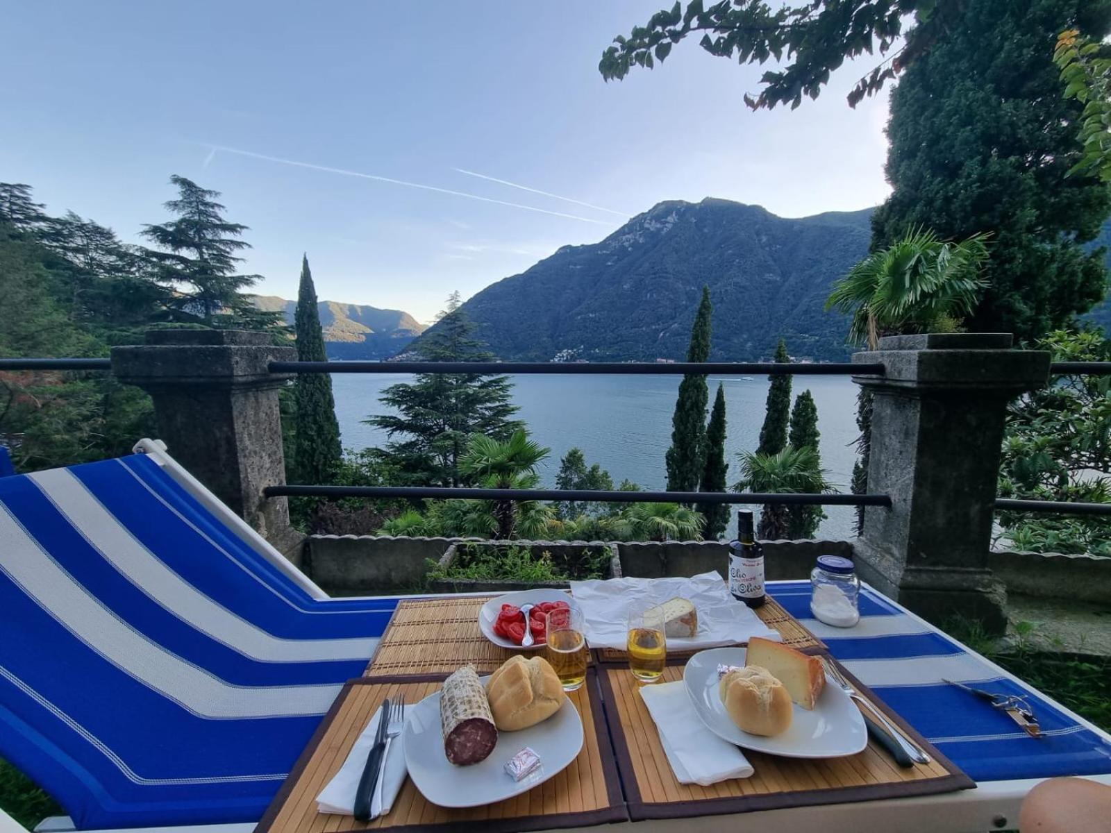 Prestine' Apartment Nesso Bagian luar foto